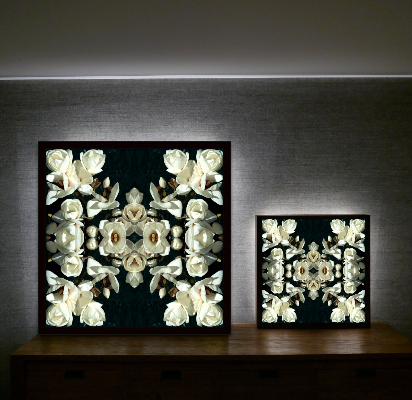 Magnolia Crown 1 - Lightbox